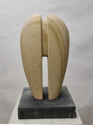 https://www.sepppfiffner.ch/files/gimgs/th-5_2010 Famme Sandstein 25_5 cm.jpg
